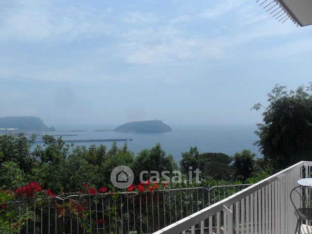 Appartamento in residenziale in Via San Gennaro Agnano