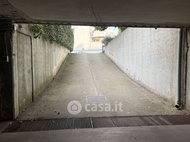 Box/posto auto in residenziale in Via Galileo Galilei