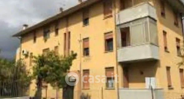 Appartamento in residenziale in Via Monte Pertica 46