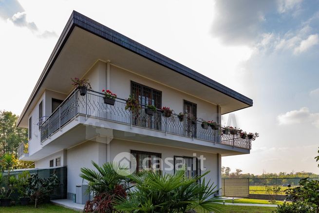 Villa in residenziale in ADIGE