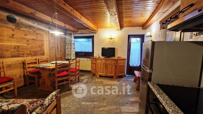 Appartamento in residenziale in Via San Bernardo 7