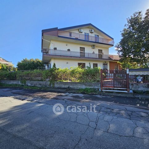 Appartamento in residenziale in Via Stazzone 43