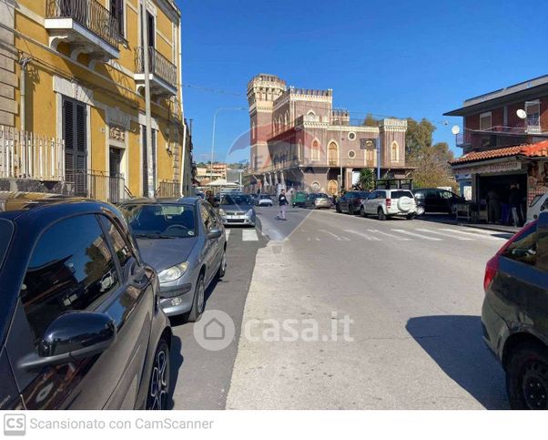 Box/posto auto in residenziale in Via Leucatia 67
