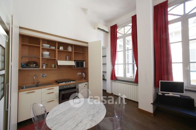 Appartamento in residenziale in Via dei Santi Giacomo e Filippo 31 31