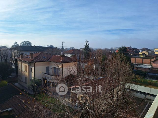 Appartamento in residenziale in Via Abate Crippa