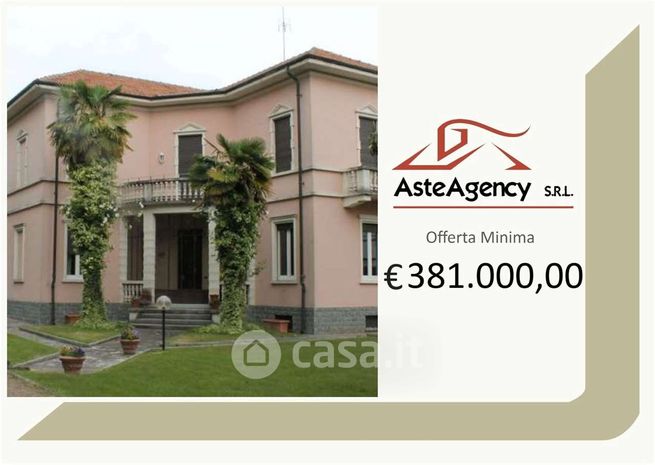 Villa in residenziale in Via della Liberazione 25