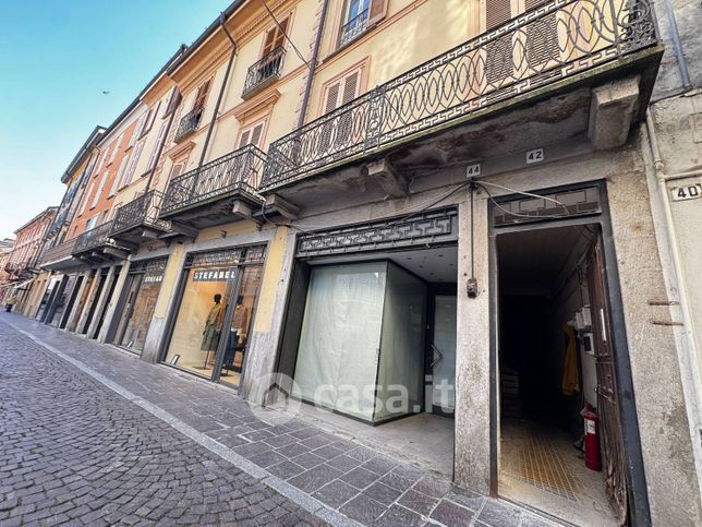 Attivitã /licenza (con o senza mura) in commerciale in Corso Roma 44