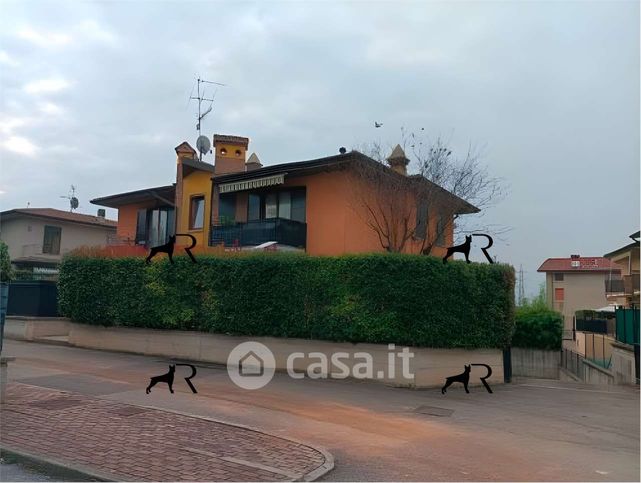 Box/posto auto in residenziale in Via Salaghetto 5