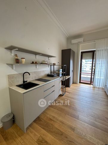 Appartamento in residenziale in Via Camillo Cavour