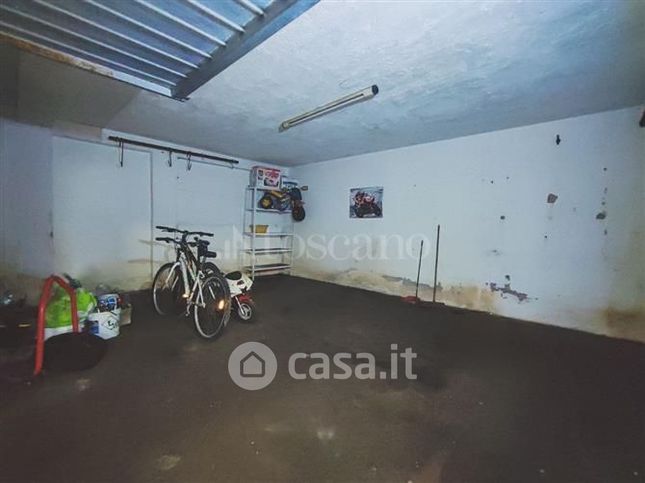 Box/posto auto in residenziale in Via Rubicone