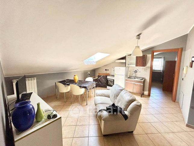 Appartamento in residenziale in Via Salerni 14