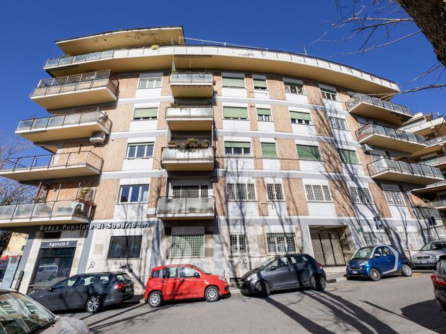 Appartamento in residenziale in Via Pietro Mascagni 200