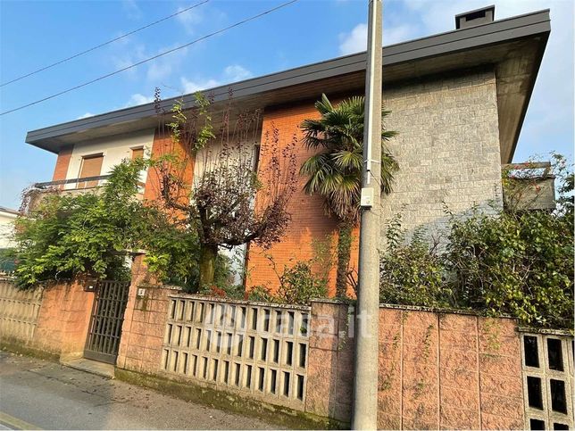 Appartamento in residenziale in Via Niccolo Copernico 9