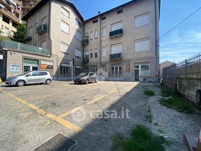 Garage/posto auto in residenziale in Via Arò 66