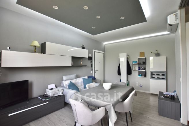 Appartamento in residenziale in Via Cesare Pavese 9 B