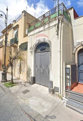 Casa indipendente in residenziale in Via Vittorio Emanuele 33