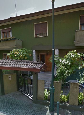 Casa indipendente in residenziale in Via del Bosco