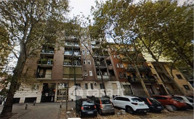 Ufficio in commerciale in Viale Fratelli Casiraghi 205