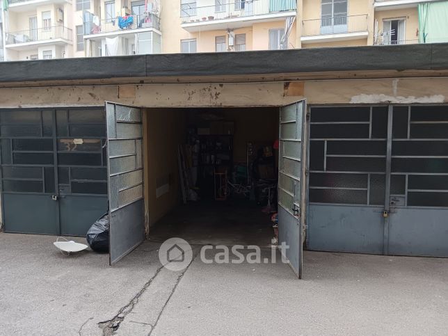 Garage/posto auto in residenziale in Corso Vercelli 226