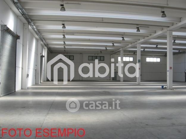 Capannone in commerciale in Strada Provinciale 5 della Penna