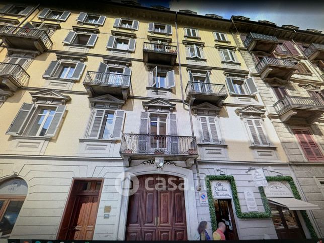 Box/posto auto in residenziale in Via Filippo Juvarra 20