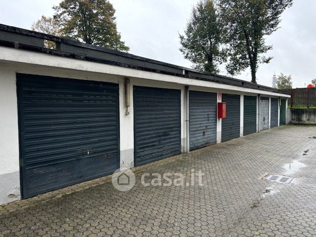 Garage/posto auto in residenziale in Via Claudio Monteverdi 2