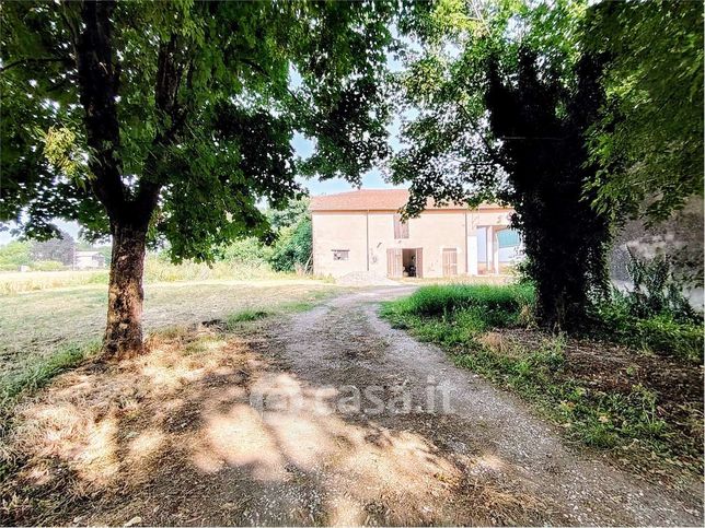 Capannone in commerciale in Via Morandi