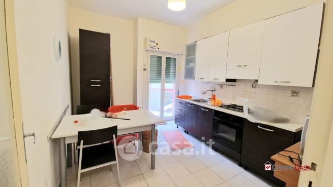 Appartamento in residenziale in Viale Principe Umberto 29