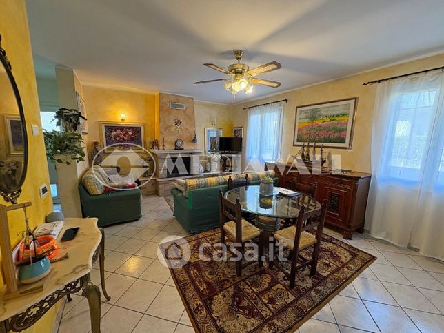 Casa bi/trifamiliare in residenziale in Via del Casato 1