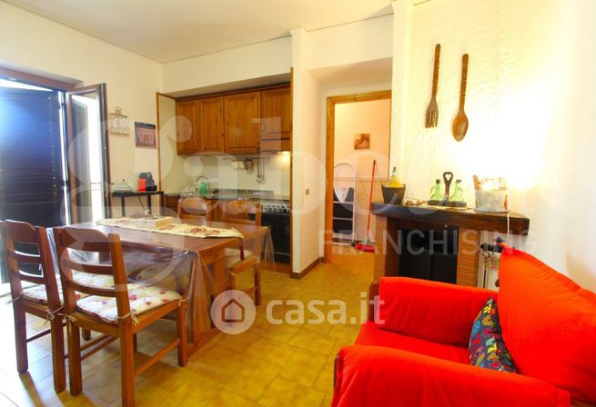 Appartamento in residenziale in Via Stazione 64 -76