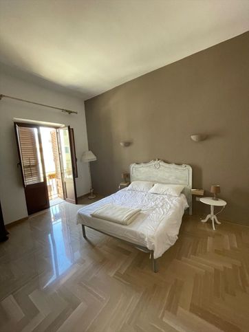 Casa indipendente in residenziale in 