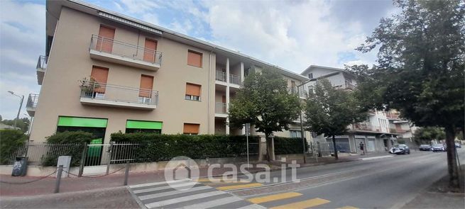 Appartamento in residenziale in Via Alessandro Manzoni 36