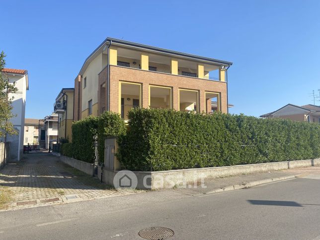 Appartamento in residenziale in Via Cesare Battisti 15