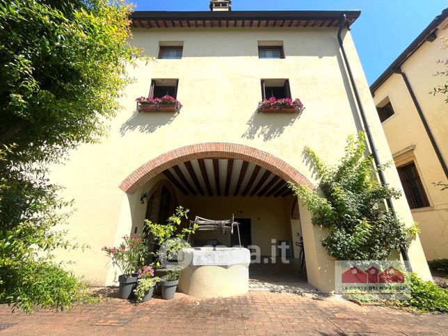 Villetta a schiera in residenziale in Strada Casale