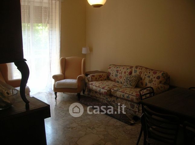 Appartamento in residenziale in Via Cenisio