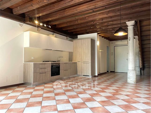 Appartamento in residenziale in Via Spinea