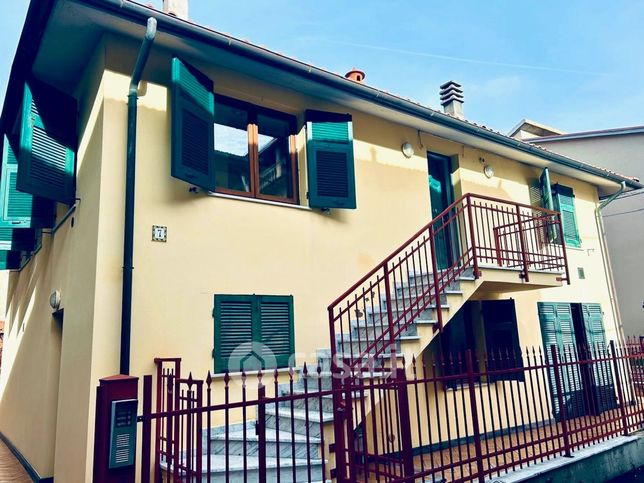 Casa indipendente in residenziale in Via Brugnato 7