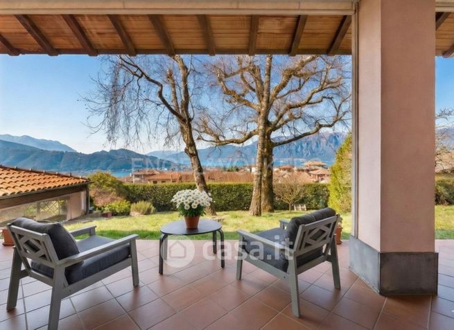 Villa in residenziale in Via Cervinia 18E