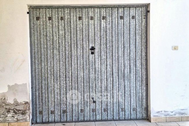 Box/posto auto in residenziale in Via FrÃ  Bevignate
