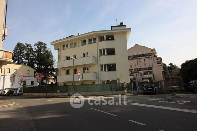 Appartamento in residenziale in Via Novara 7