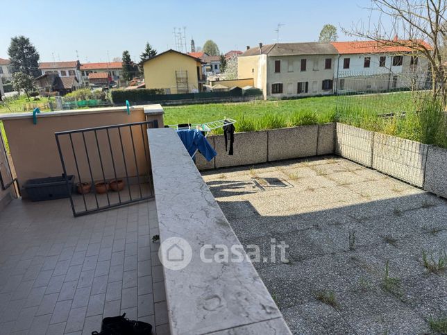 Appartamento in residenziale in Via Gravellona 69