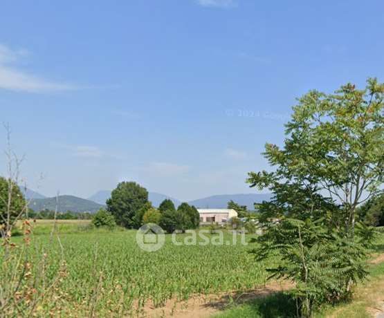 Terreno agricolo in commerciale in Via Cavezzo