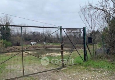 Terreno agricolo in commerciale in SP14 14