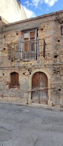 Casa indipendente in residenziale in Via Vittorio Emanuele