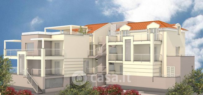 Appartamento in residenziale in Via degli Oleandri 20