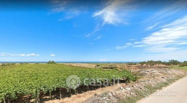 Terreno agricolo in commerciale in Strada per la Fiumara