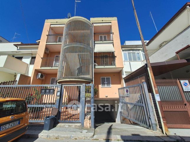 Casa bi/trifamiliare in residenziale in Via Giuseppe Verdi 25