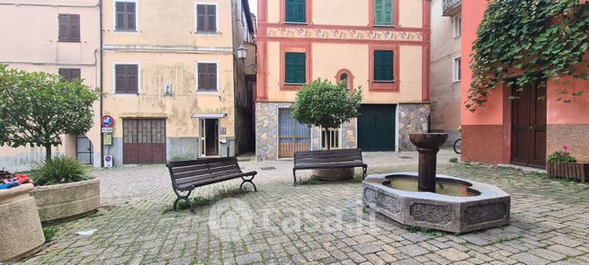 Appartamento in residenziale in Piazza Fieschi 14