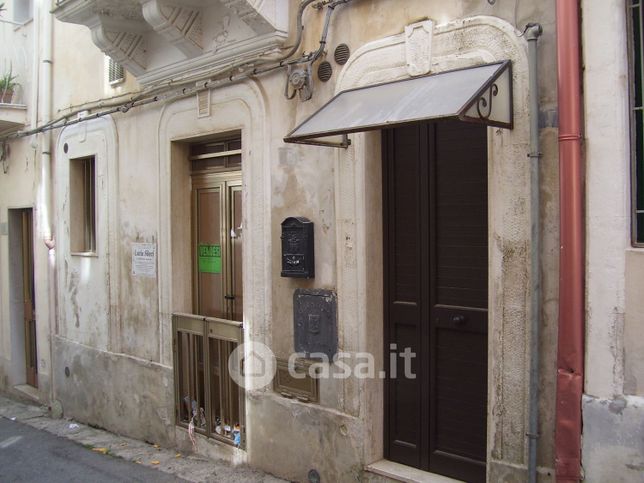 Casa indipendente in residenziale in Via San Francesco 70