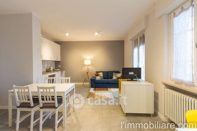 Appartamento in residenziale in Via Cefalonia 4 a